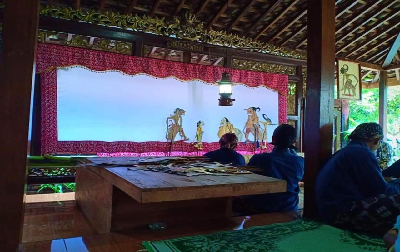 Nara Homestay Syariah Mangunan Екстер'єр фото