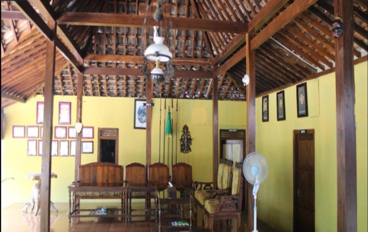 Nara Homestay Syariah Mangunan Екстер'єр фото